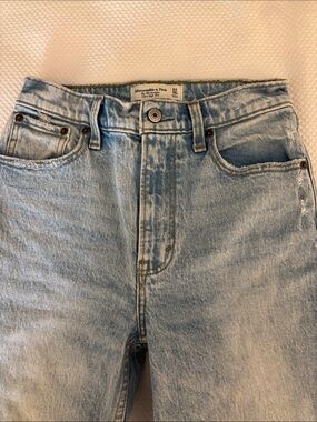Abercrombie & Fitch Light Blue Straight Leg women’s Jeans